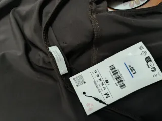 Vestido largo Zara flor volumen Talla M