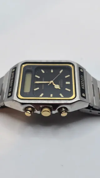 Citizen Ana-Digi WR100 Cronografo con allarme