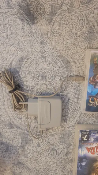 Nintendo 2DS Negra + 2 Juegos