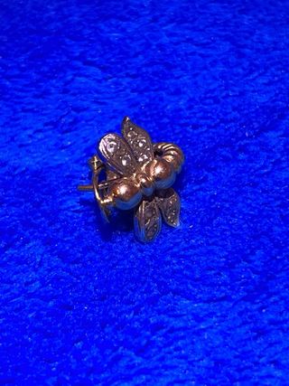 Pendiente Avispa 18k