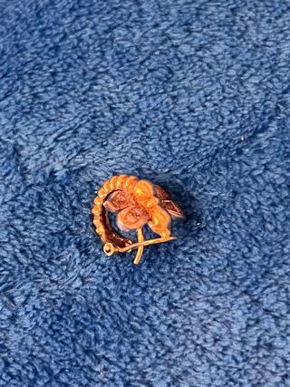 Pendiente Avispa 18k