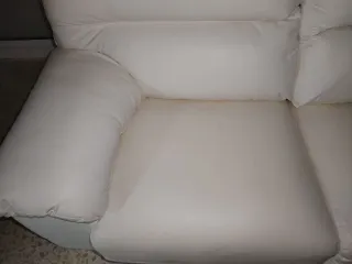 Sofá de piel blanco