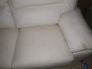 Sofá de piel blanco