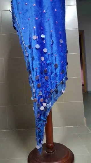 Vestido Vals y Tango Azul con Plumas