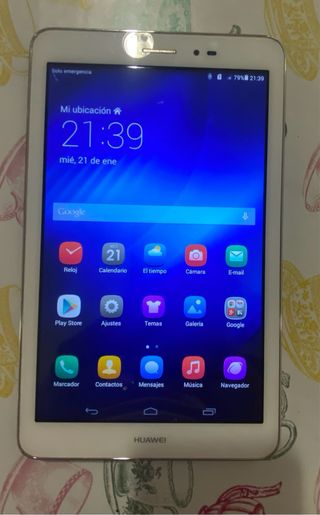 Tablet Huawei plateada sin apenas uso