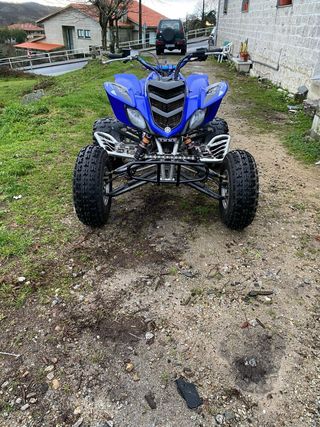 Yamaha Raptor 660