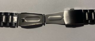 Correa de reloj de acero plateado