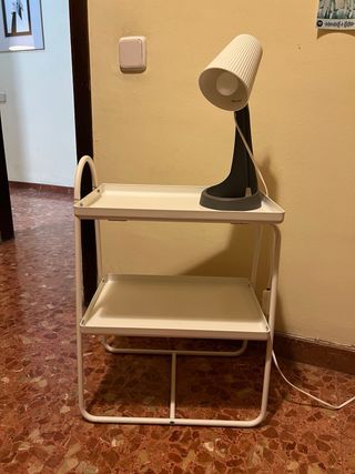 Mesita auxiliar blanca metálica