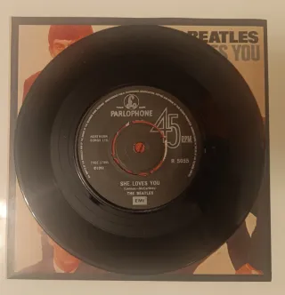 The Beatles: She Loves You 7" single 1983