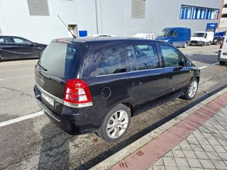 Opel Zafira 2011