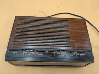Radio Despertador Sanyo MR 5100 Vintage