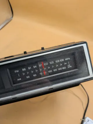 Radio Despertador Sanyo MR 5100 Vintage