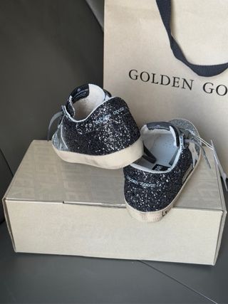 Golden Goose Sneakers Negro y Plateado