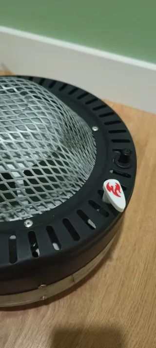 Brasero gas butano Domaco negro y beige