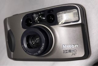 Nikon Zoom 210 AF Prata