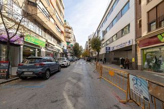 Garaje en venta en Camino de Ronda - Rosaleda en Granada