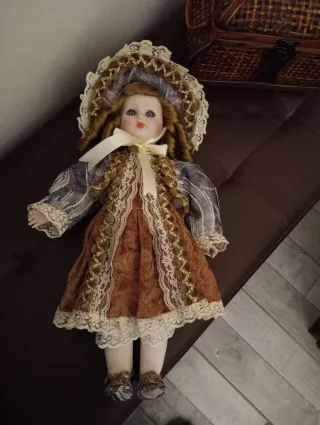 Bambola Porcellana Ramon Ingles