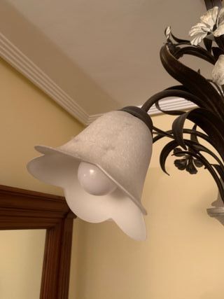 Lámpara de salón hierro forjado con diseño floral