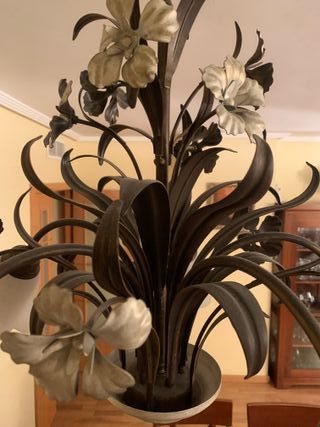 Lámpara de salón hierro forjado con diseño floral