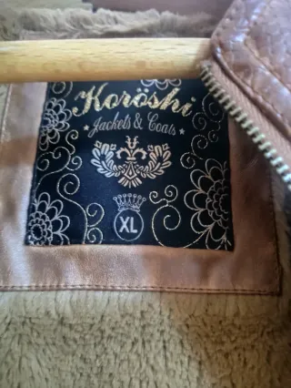 Cazadora Koröshi efecto piel