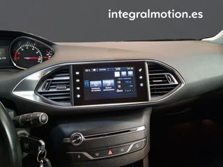 Peugeot 308 5p Allure 1.2 130 S&S