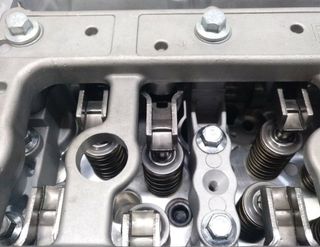 96xm6c032ab culata ford transit furgon 384354