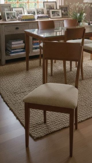 Conjunto 4 sillas madera maciza castaño