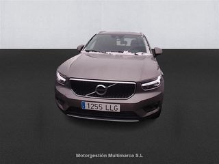 VOLVO XC40 2.0 D3 Momentum Pro Auto