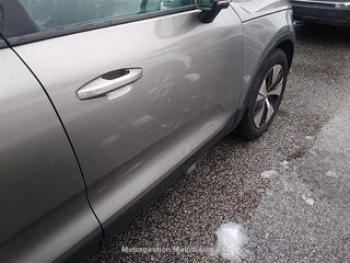 VOLVO XC40 2.0 D3 Momentum Pro Auto