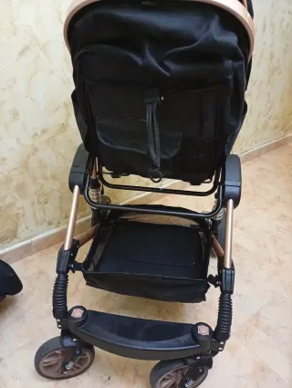 Carro de bebé y silla de coche