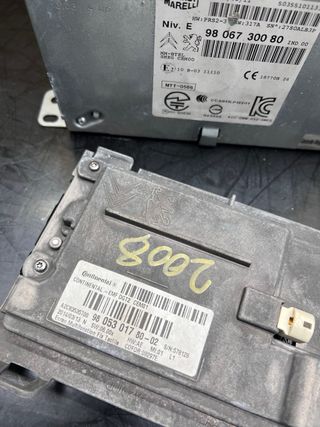 Conjunto Pantalla + Radio SMEG Peugeot 208 / 2008