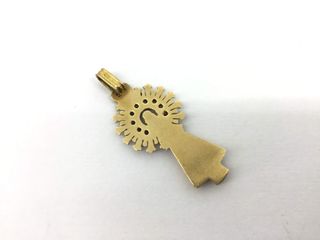 colgante oro 18k con piedra