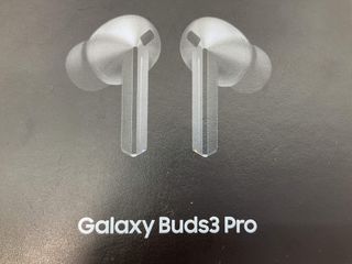 in-ear samsung galaxy buds 3 pro