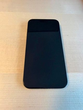 iPhone 16 Pro Max 97% bateria