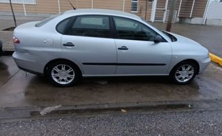 SEAT CORDOBA 1.4 DIESEL AÑO 2005 ITV RECIEN PASADA