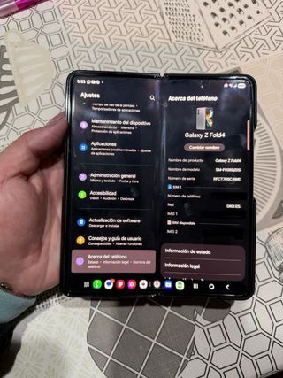 Telefono pieghevole grigio scuro