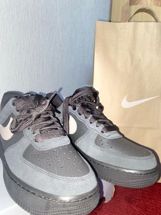 Nike Air Force 1 Sneakers