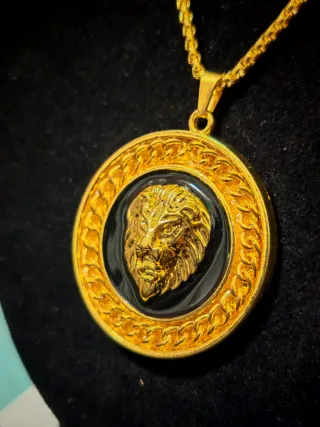 Colgante León Chapado Oro 18k Negro