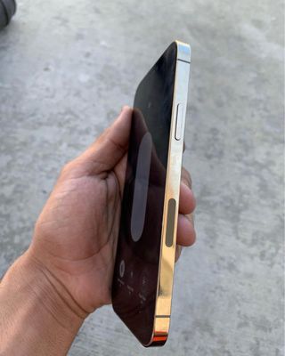 iPhone 12 Pro Dorado
