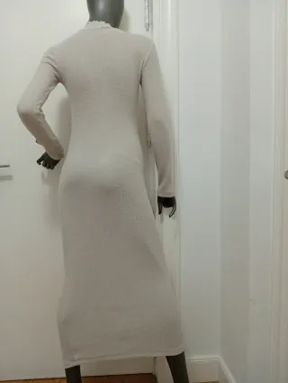 Vestido largo de punto beige Talla S