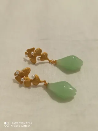 Pendientes Ginkgo chapado en oro KC.