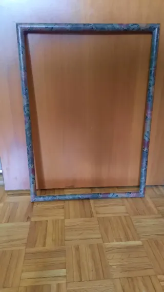 Cornice in legno per quadro decorata