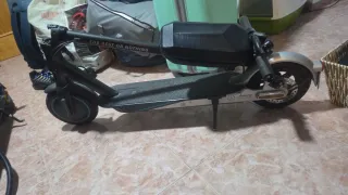 Patinete Eléctrico Xiaomi Mercedes AMG