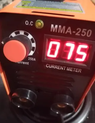 MÁQUINA PARA SOLDAR INVERTER