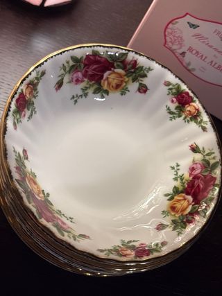 Royal Albert Piatto Decorato Fiori Oro