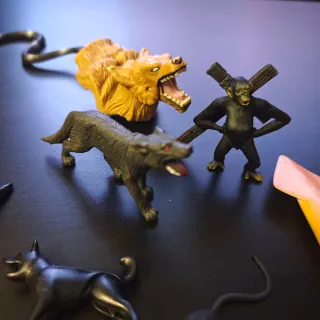 Lote figuras animales salvajes y marinos