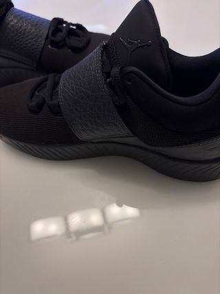 Deportivas Jordan Negras