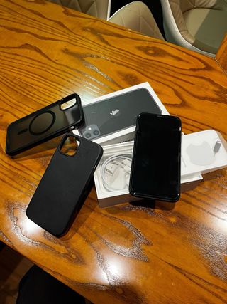 iPhone 11 128 GB Negro como nuevo