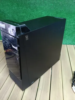 Lenovo S200 TWR - 10HQ0013SP PC Escritorio