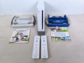 Nintendo Wii Blanca + Accesorios y Juegos